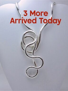 Rare Silver Plated Modable Flexible Necklace New in Box w/Free Gift